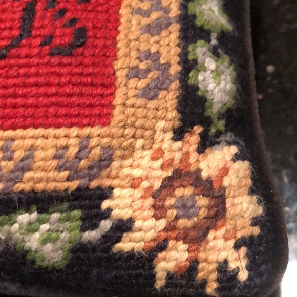 Needlepoint Decorative Pillow “The roosters crows but hen delivers the goods” - Picture 8 of 13